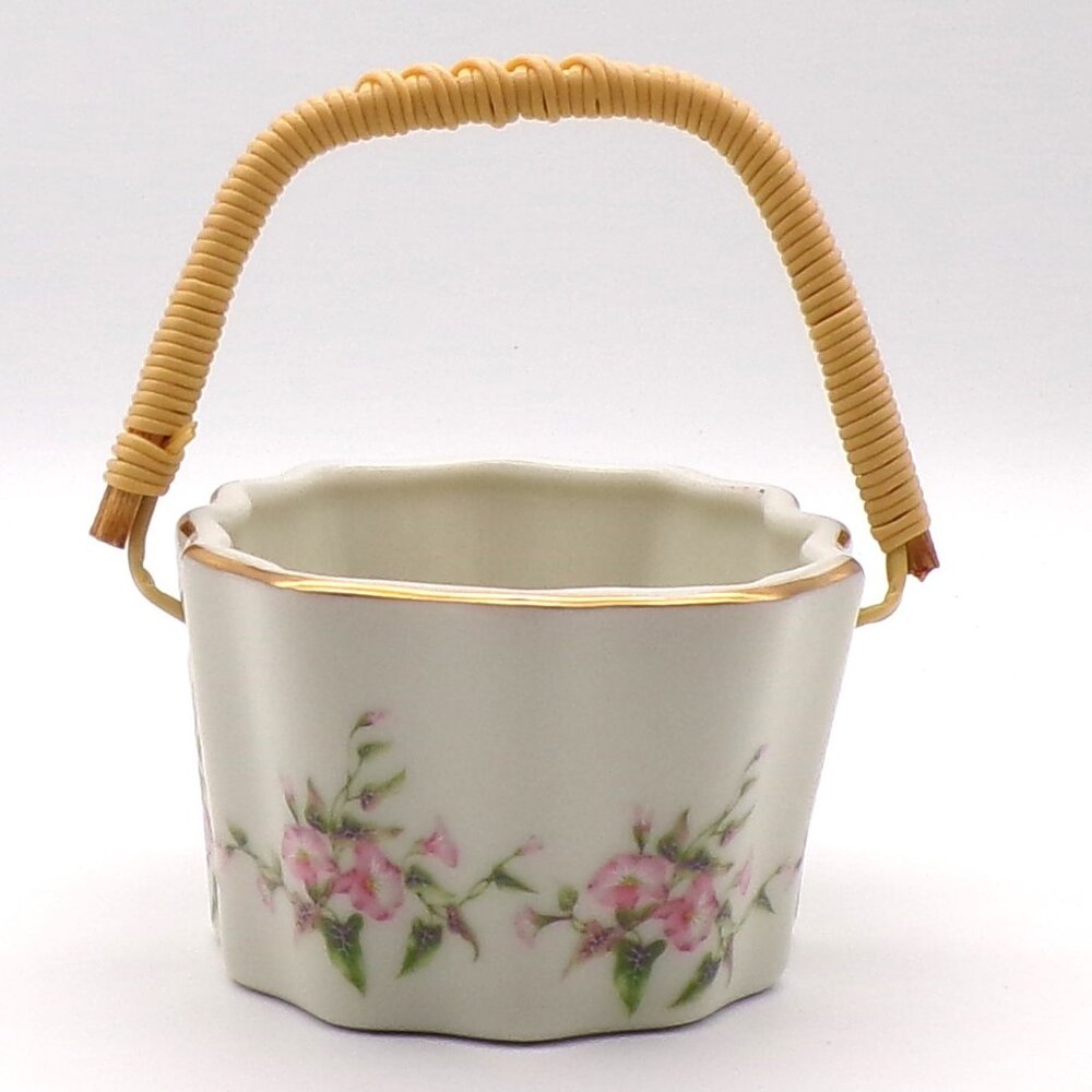 Vintage 80s Russ Ceramic Candleholder and Basket - Picture 9 of 14